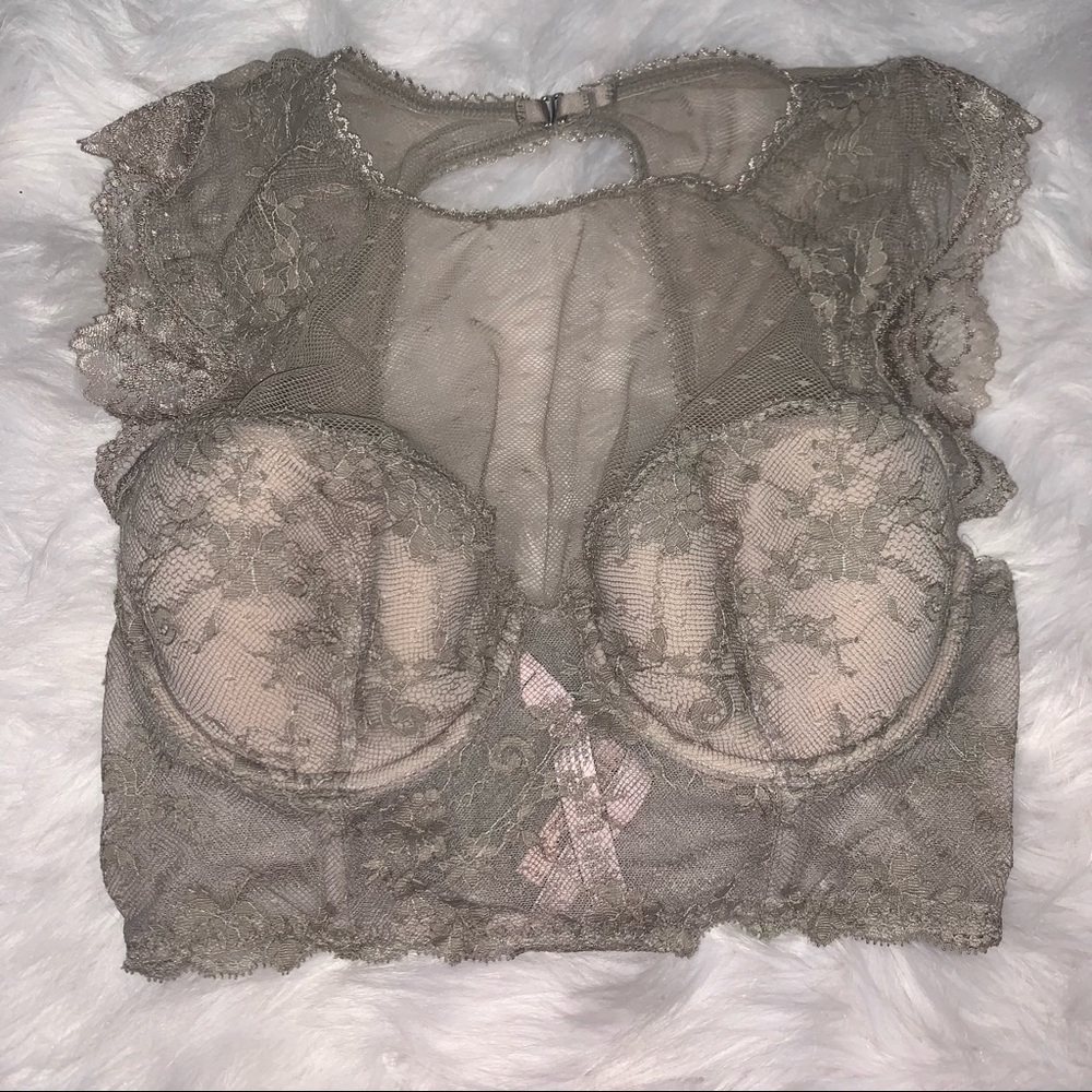 Brand new with tags 34c bra with lace detail